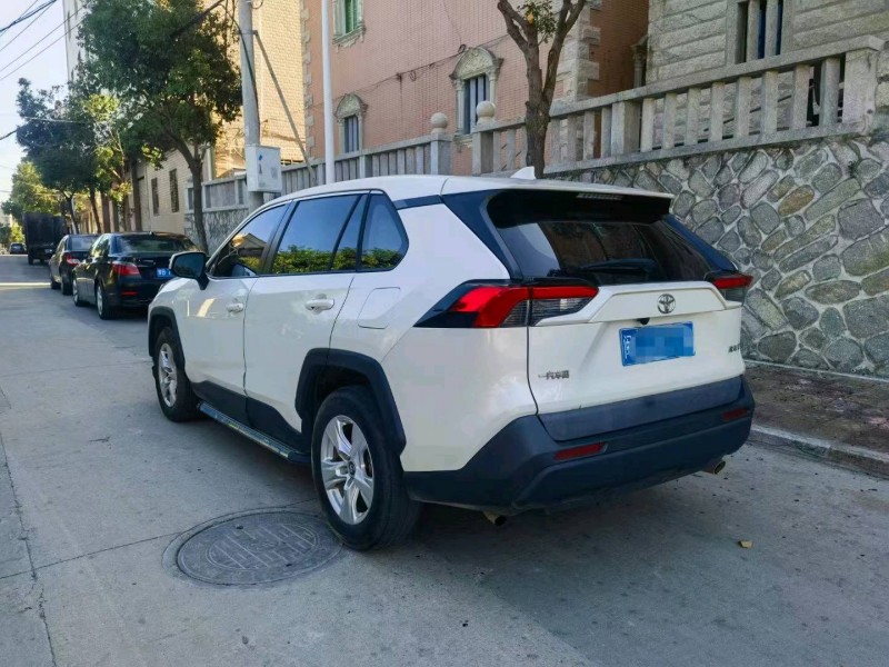 邵阳20年丰田RAV4荣放3