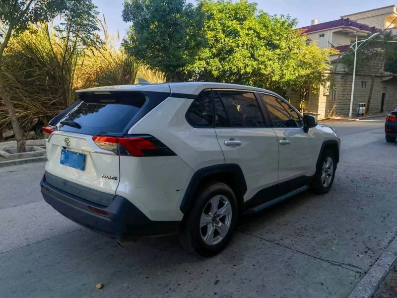 邵阳20年丰田RAV4荣放5