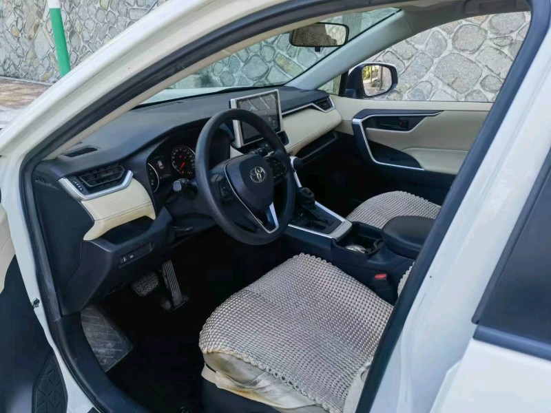 邵阳20年丰田RAV4荣放7