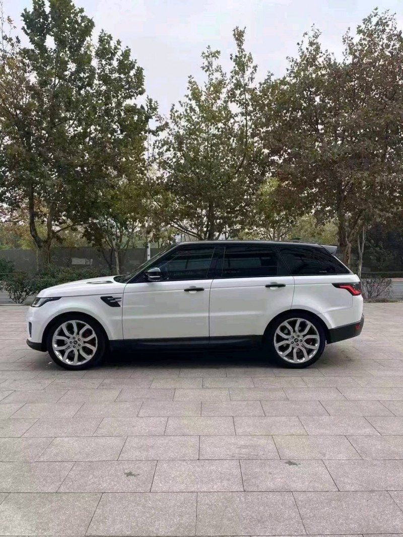 烟台19年路虎揽胜运动9