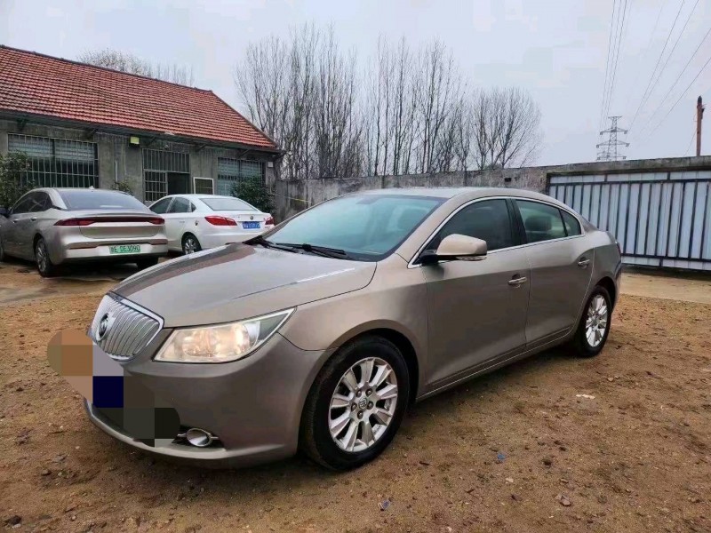 枣庄11年别克君越3