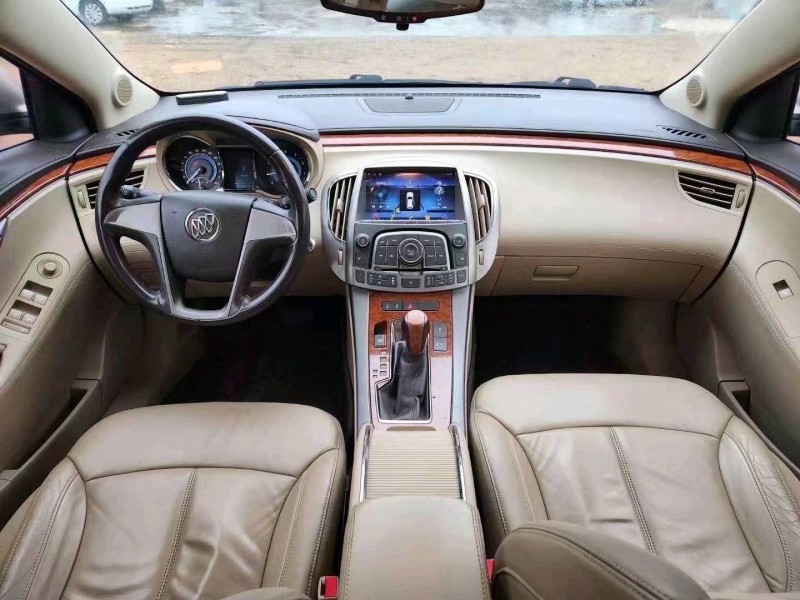 枣庄11年别克君越7