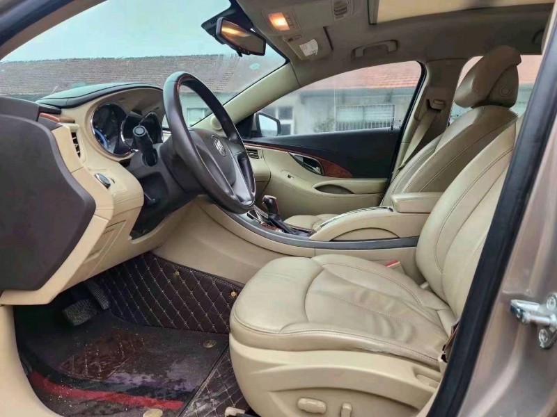 枣庄11年别克君越8