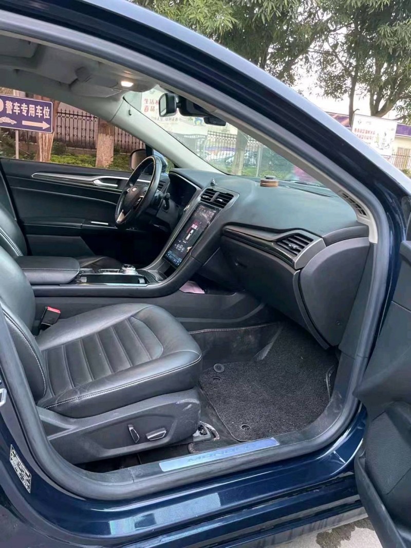 珠海17年福特蒙迪欧8