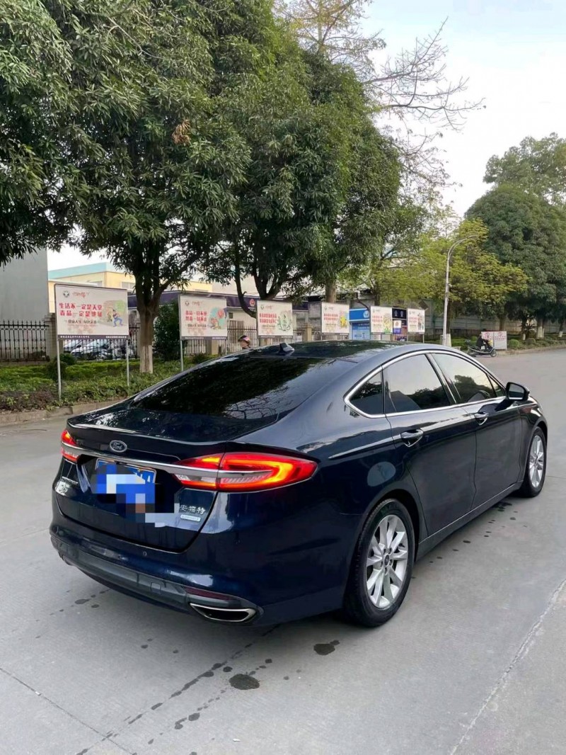 珠海17年福特蒙迪欧9