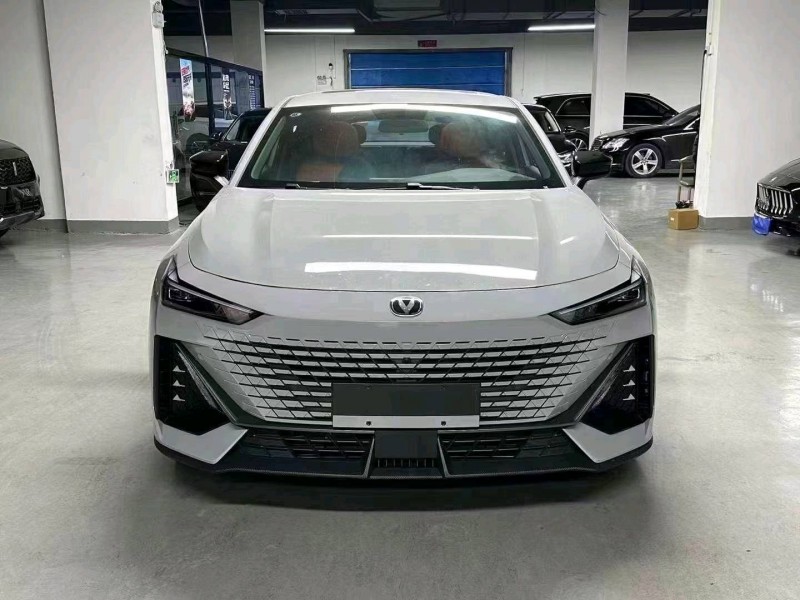 保山23年長安汽車UNI-V1