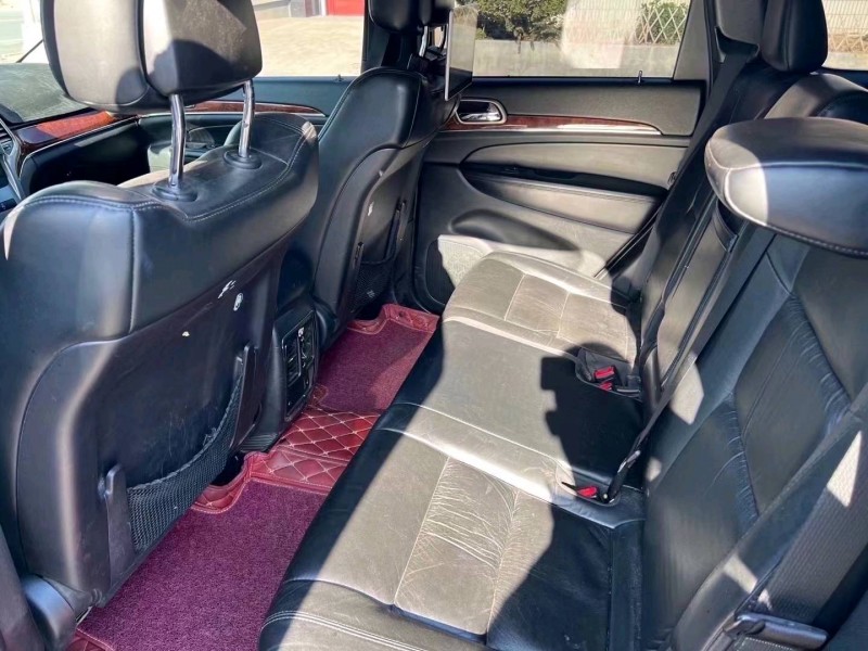 枣庄13年Jeep大切诺基5