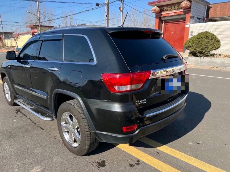 枣庄13年Jeep大切诺基7