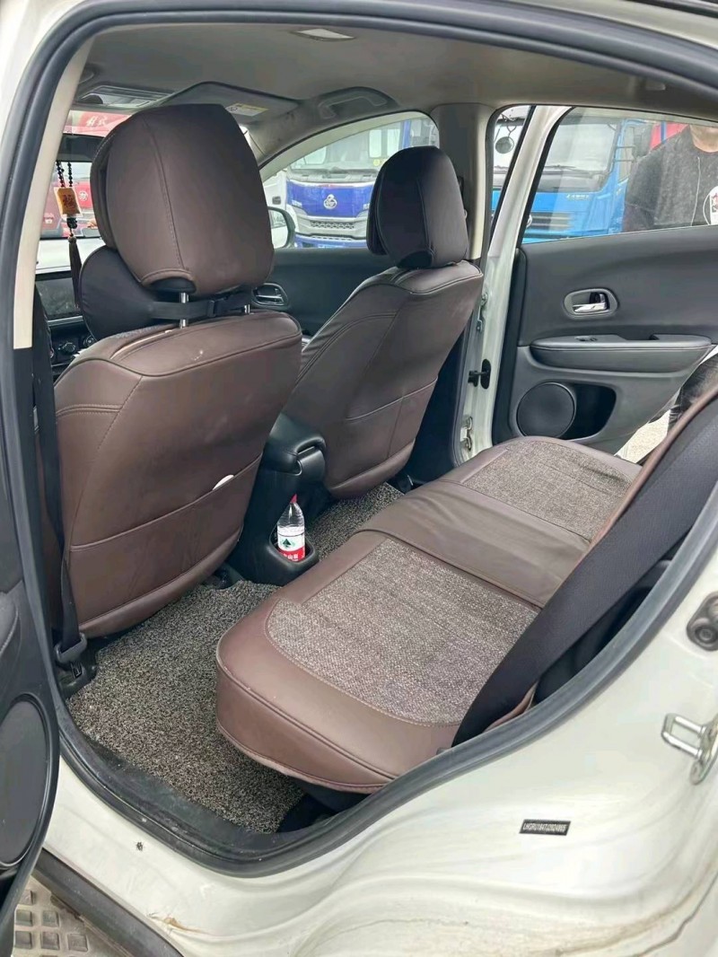 邵阳18年本田缤智7