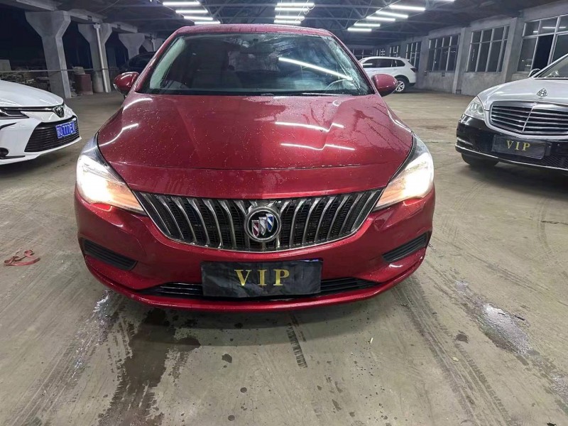 苏州17年别克威朗1