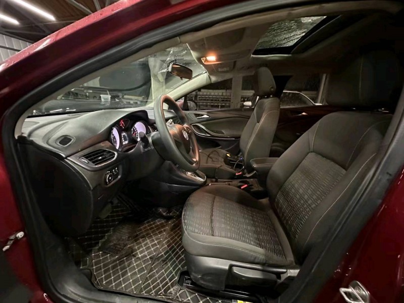 苏州17年别克威朗3