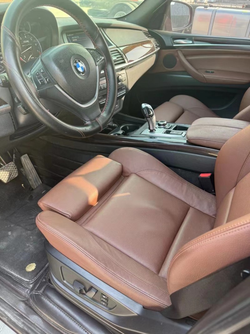 济宁14年宝马X56