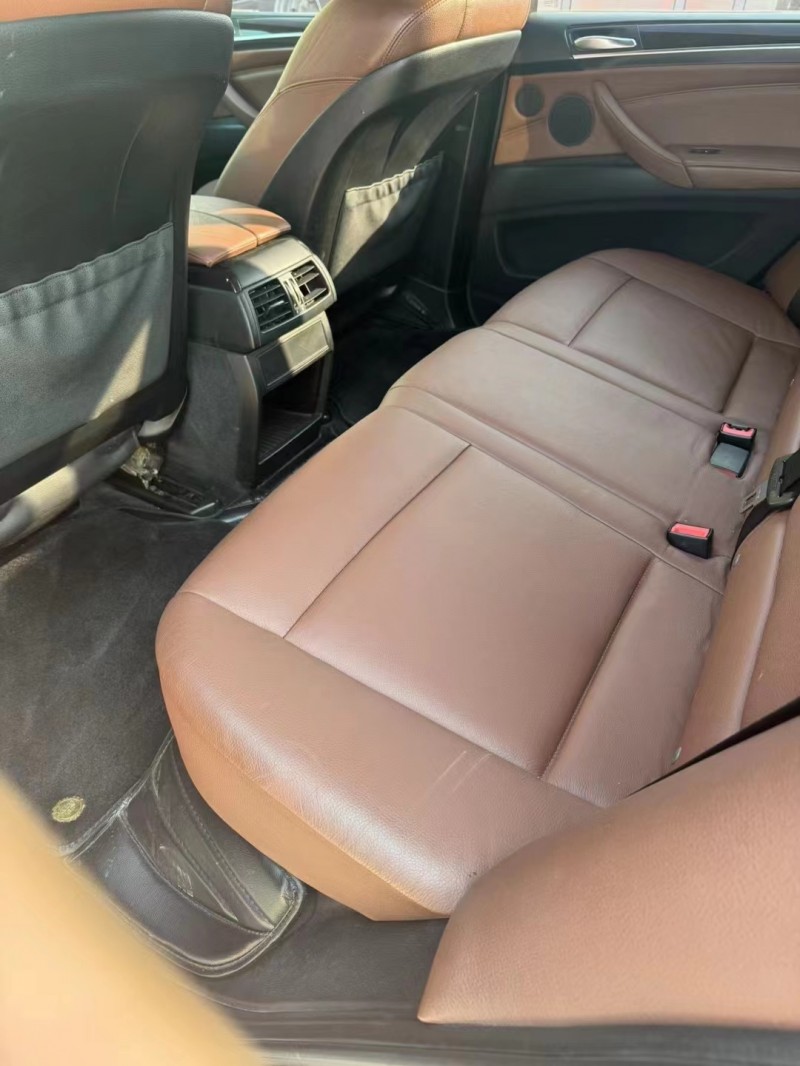 济宁14年宝马X58