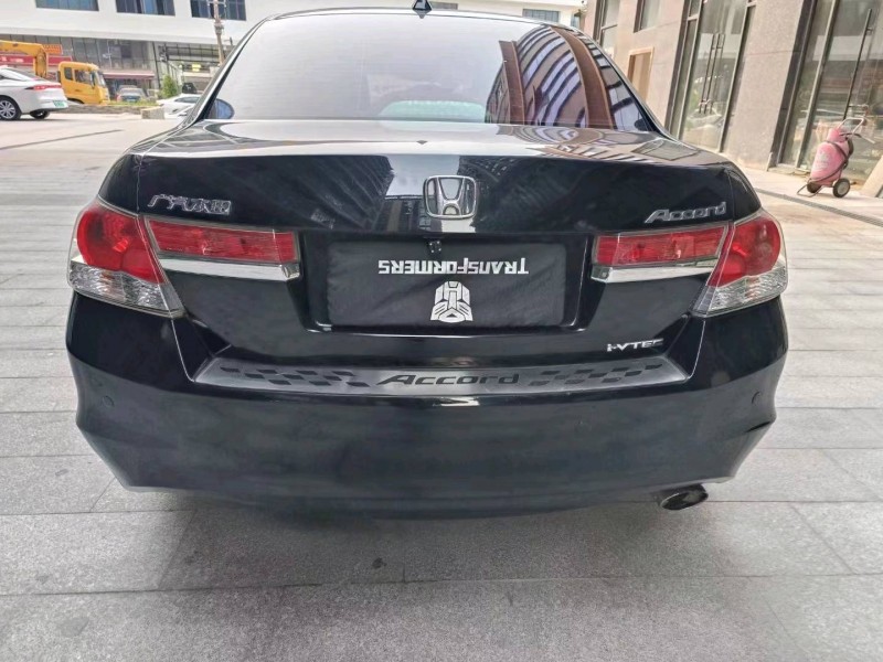 东莞12年本田雅阁7