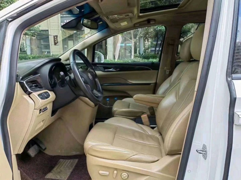 苏州17年别克GL86