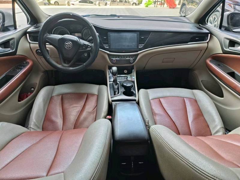 东莞16年别克威朗9