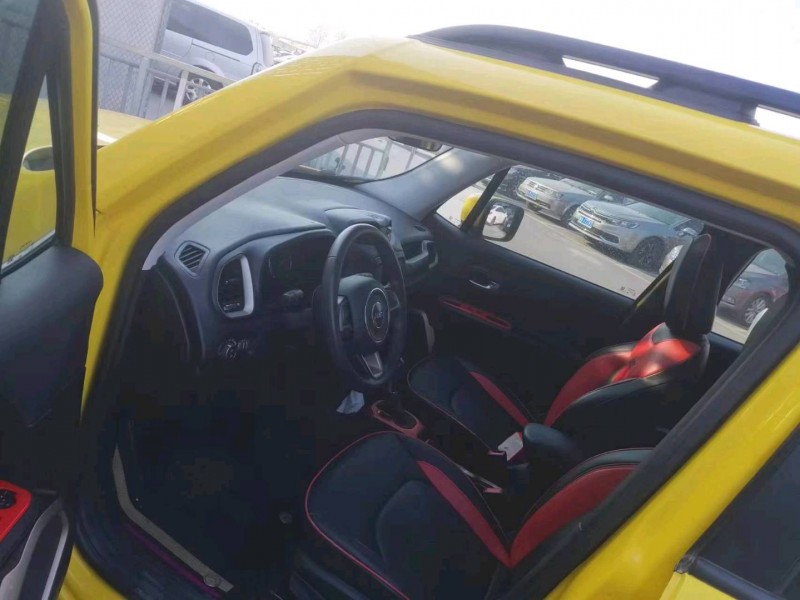 潍坊17年Jeep自由侠5