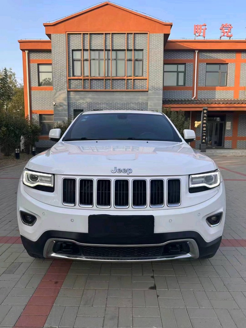 济南17年Jeep大切诺基1