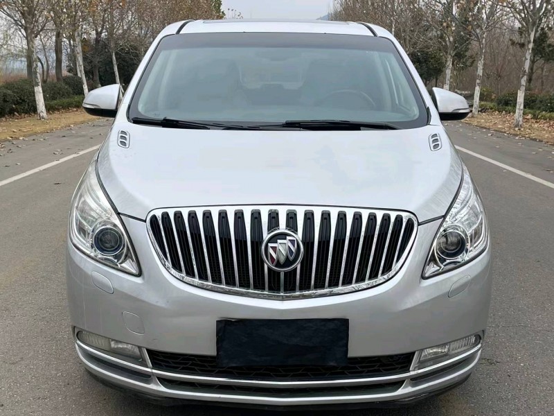 徐州11年别克GL81