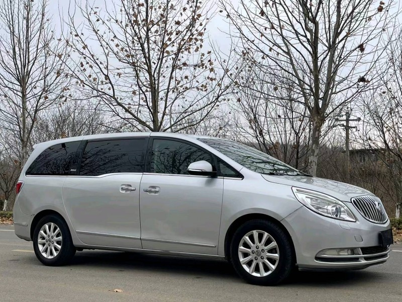 徐州11年别克GL82