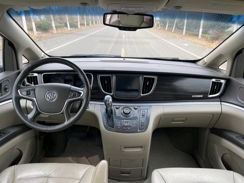 徐州11年别克GL84