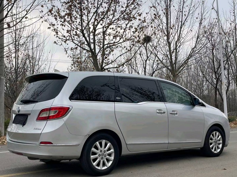 徐州11年别克GL87