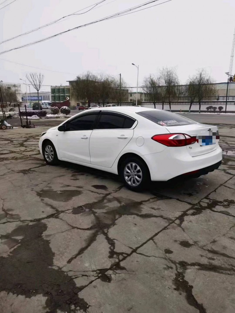 保定17年起亚K38