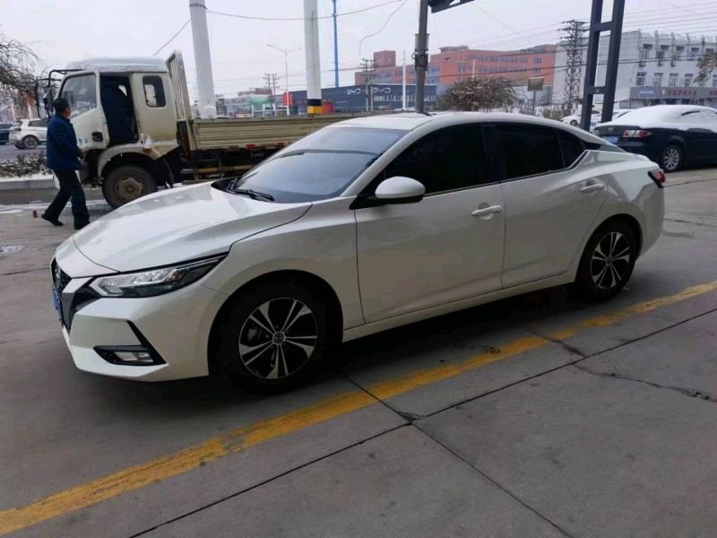 保定20年日产天籁2