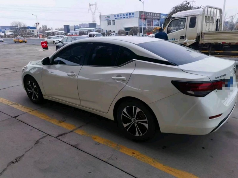 保定20年日产天籁5