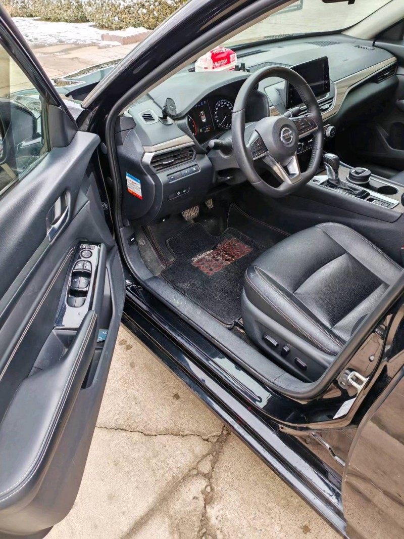 保定21年日产天籁5