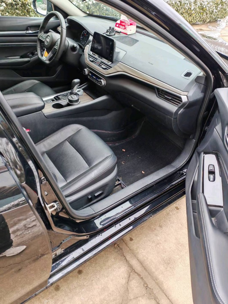 保定21年日产天籁6