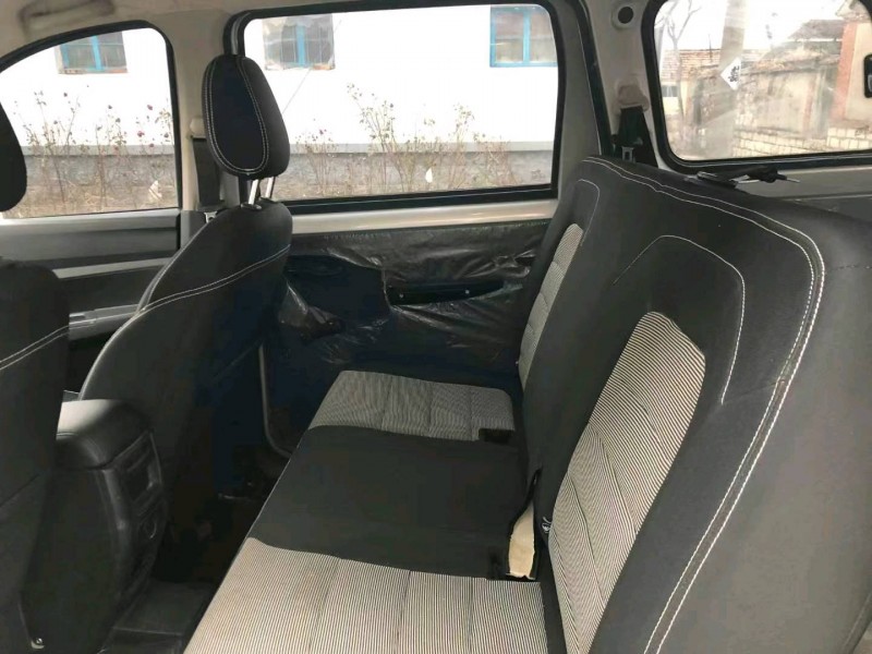 枣庄21年五菱汽车宏光5