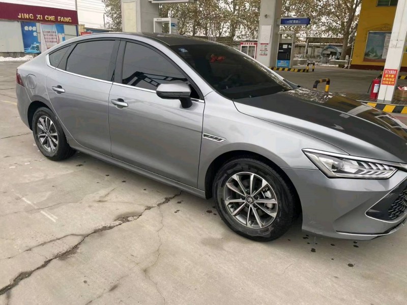 保定23年比亚迪秦2