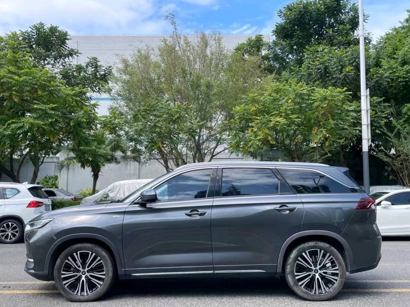 深圳21年长安汽车欧尚8