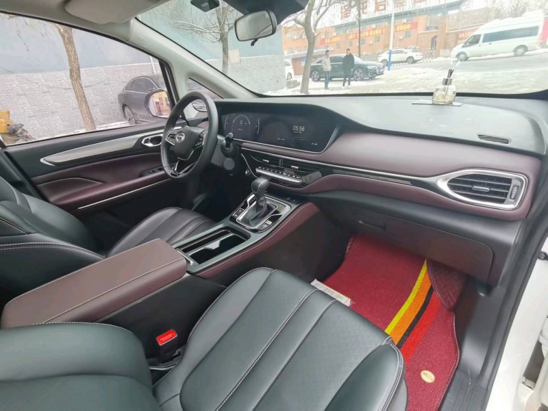 保定21年传祺M66