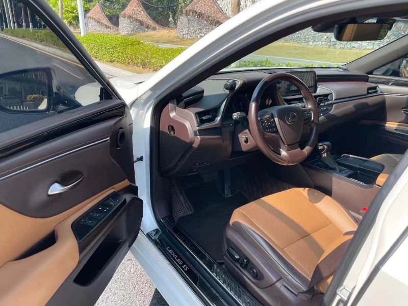 深圳20年雷克萨斯ES3