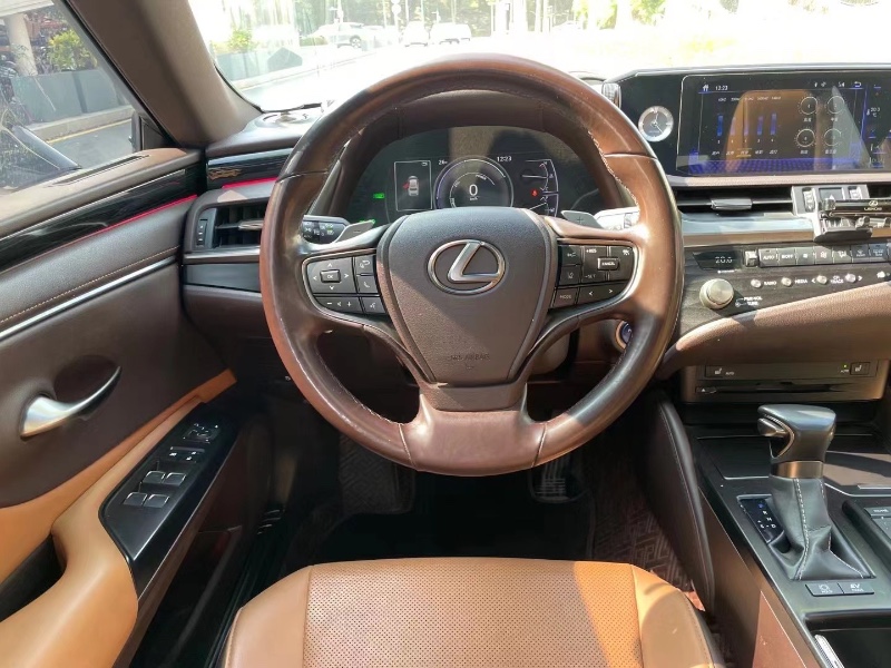 深圳20年雷克萨斯ES5