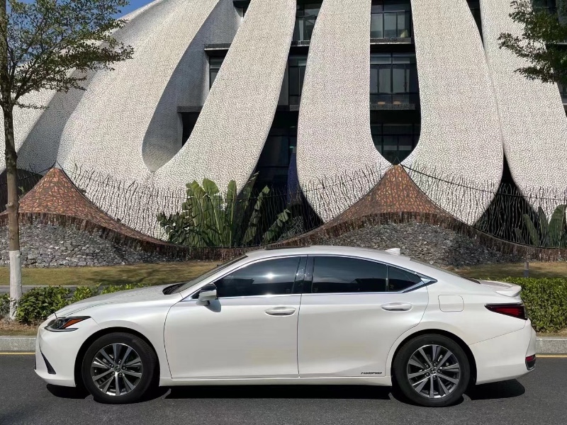 深圳20年雷克萨斯ES7