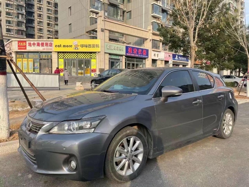 邯郸12年雷克萨斯CT3