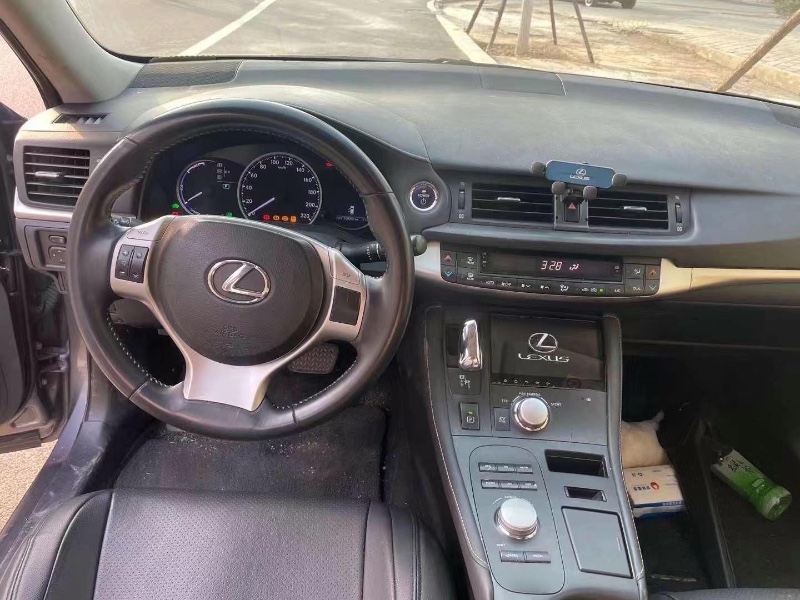 邯郸12年雷克萨斯CT5