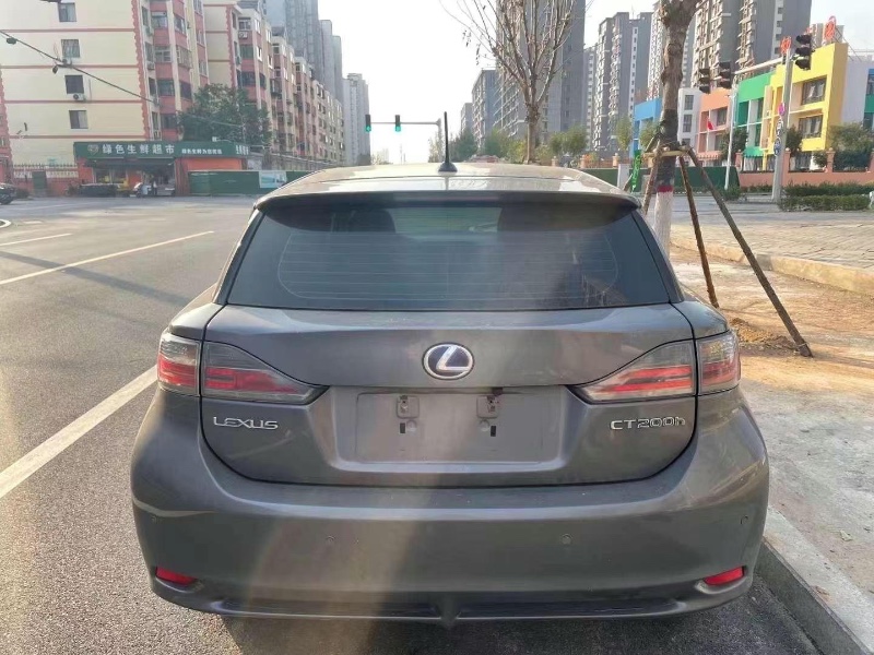 邯郸12年雷克萨斯CT6