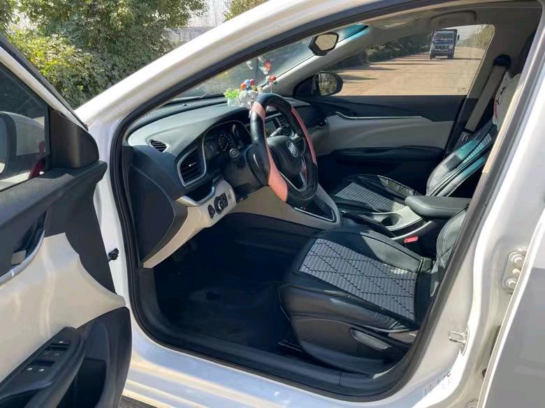 盐城20年别克英朗6