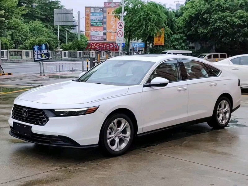 珠海23年本田雅阁2