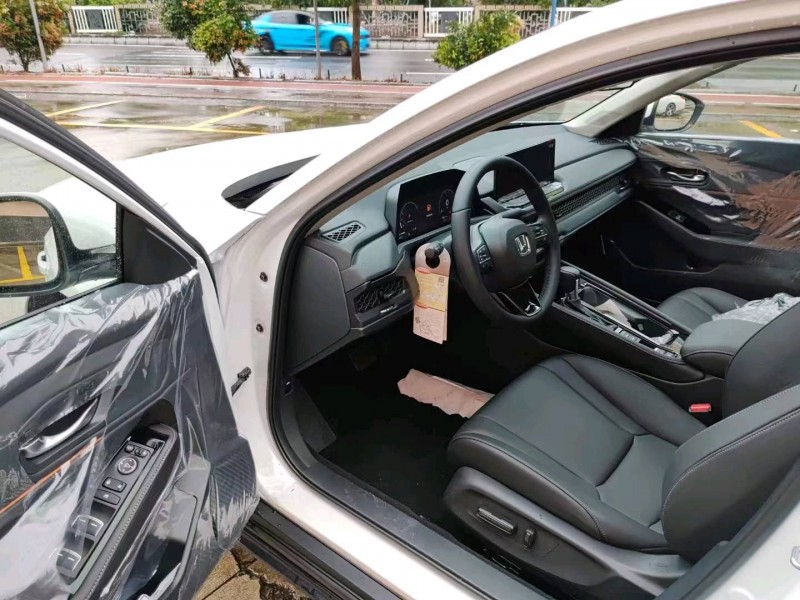 珠海23年本田雅阁8