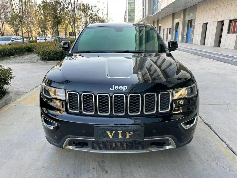枣庄19年Jeep大切诺基1