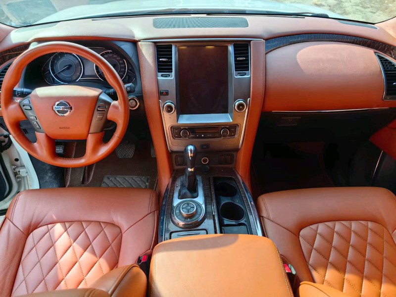 邯郸18年日产途乐2