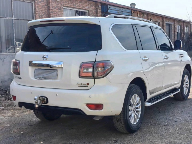 邯郸18年日产途乐4