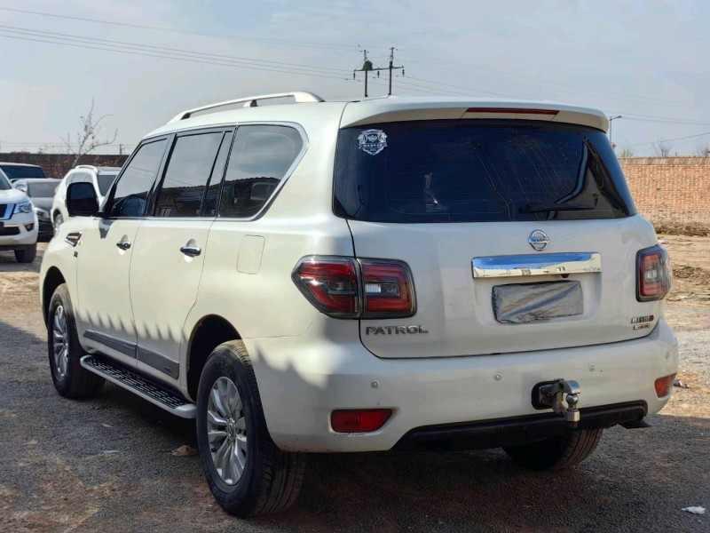 邯郸18年日产途乐7