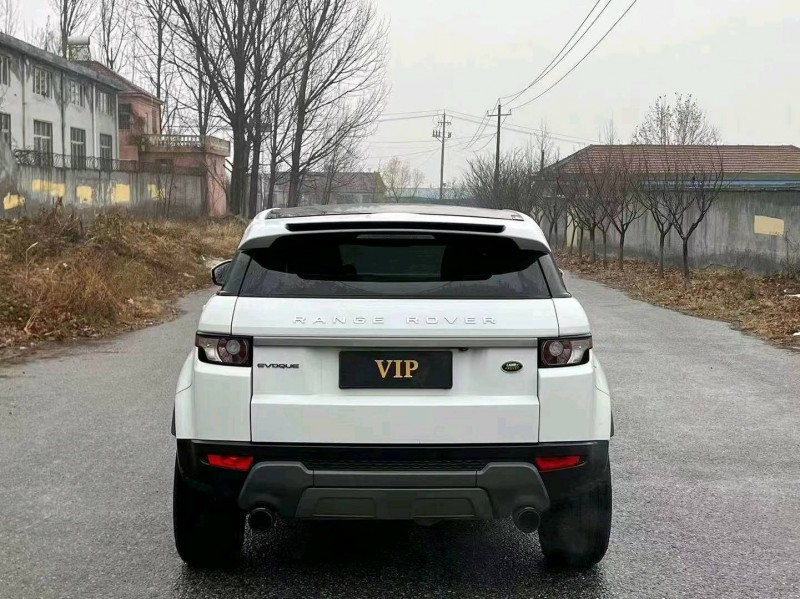 枣庄14年路虎极光9