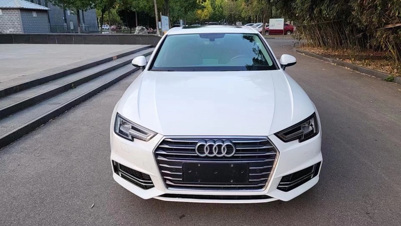 济宁19年奥迪A4L1